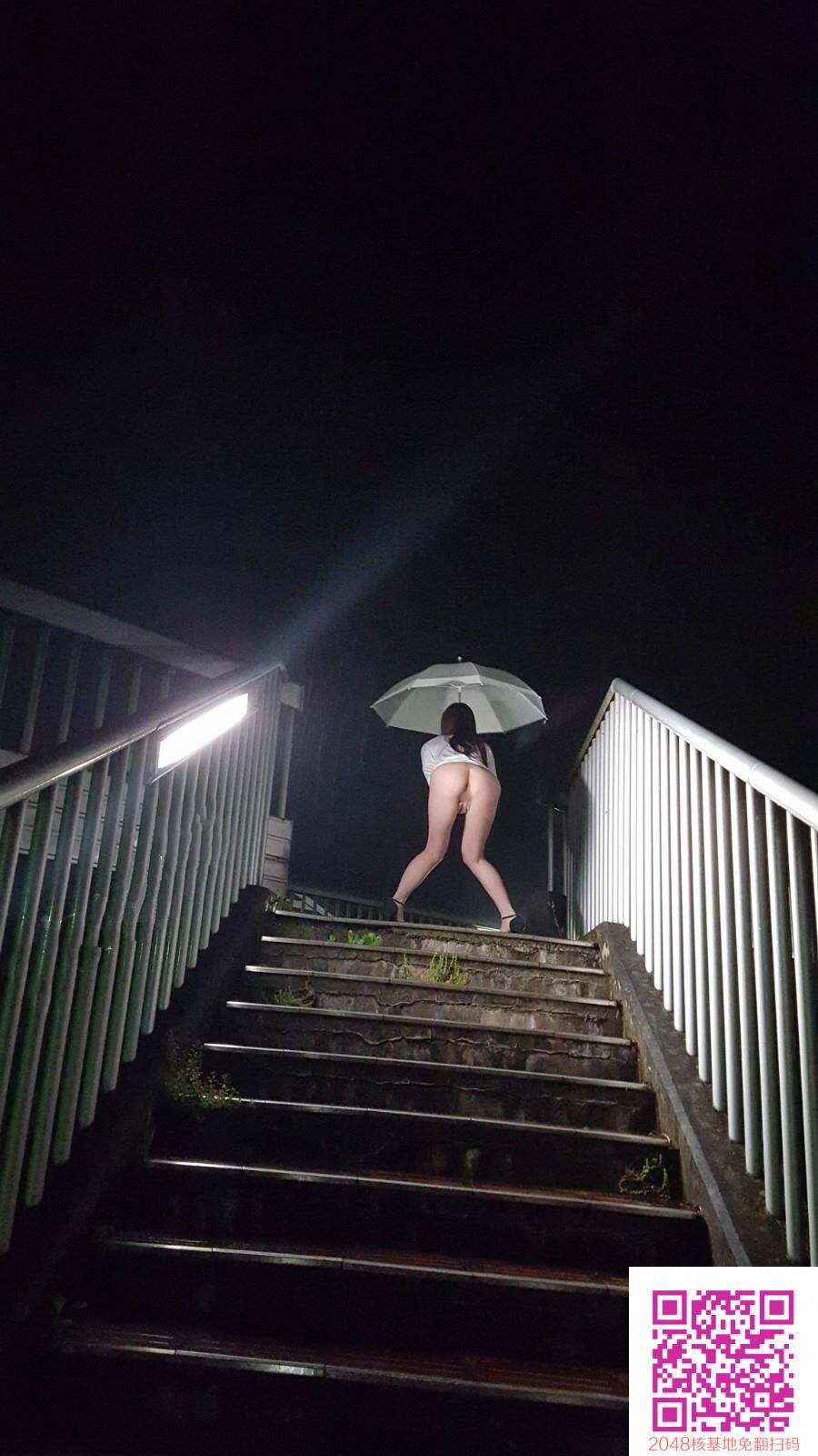 晚秋雨夜想去公园露天散步露出被强奸和淋得湿透了对不起！一边害羞一边想着[22P]第1页 作者:Publisher 帖子ID:40032 TAG:日本图片,亞洲激情,2048核基地